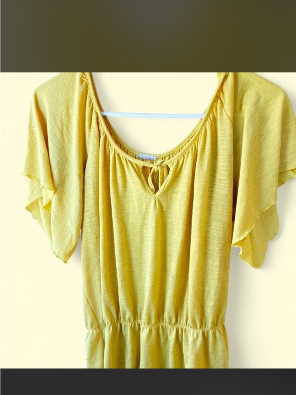Women’s light yellow Forever 21 Blouse